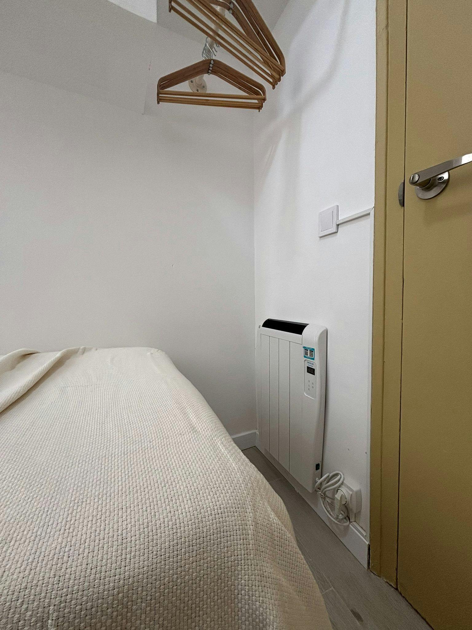 Single room Barcelona, 1 bed, 6m² — photo 2