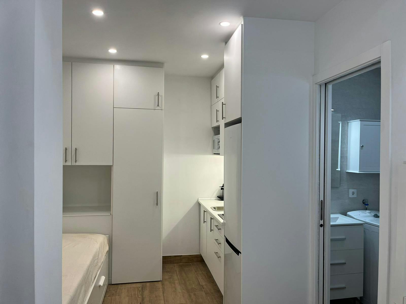 Apartament de închiriat pentru 695 EUR pe lună în Sevilla, Calle Monte Carmelo