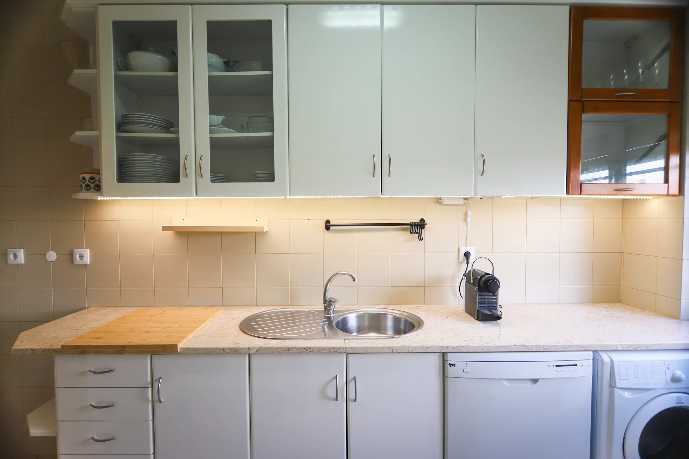 4-Bedroom Apartment in Avenida Rio de Janeiro, Lisbon (1625680) ROOM 3