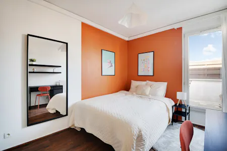 Private room for rent on Passage Saint-Ange, Paris