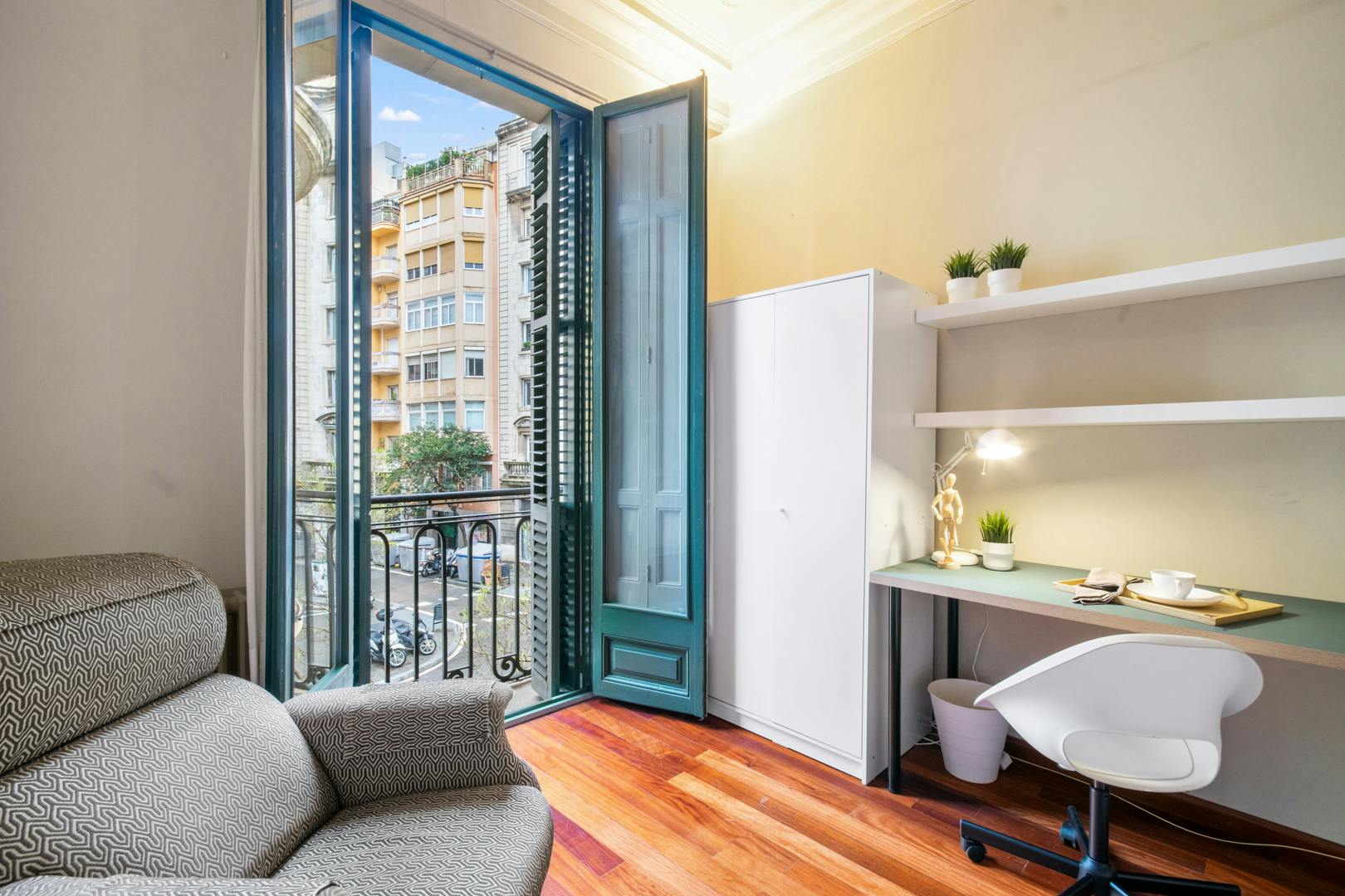 preview gallery tile