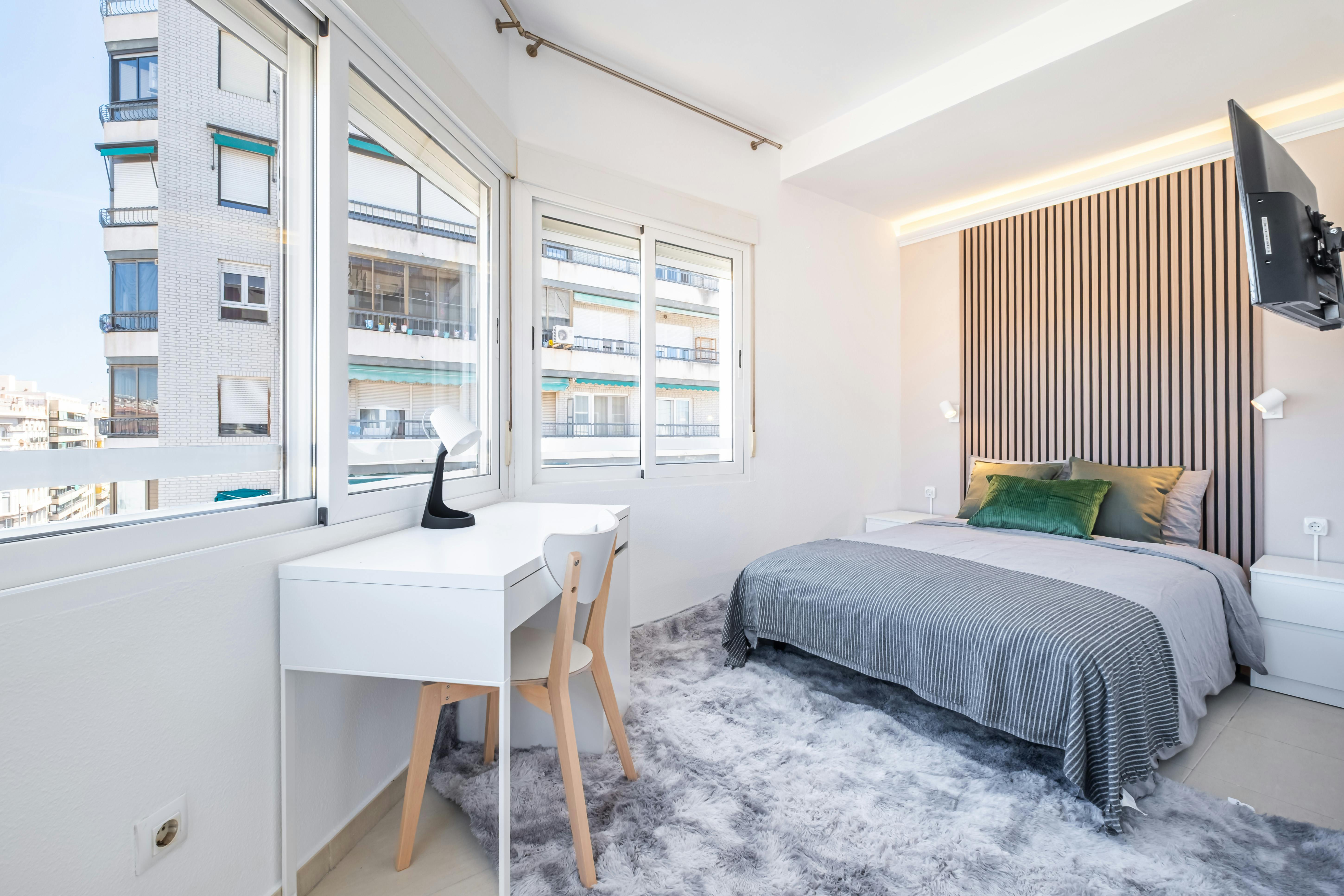 Avenida de Aguilera, Alicante (Alacant) preview