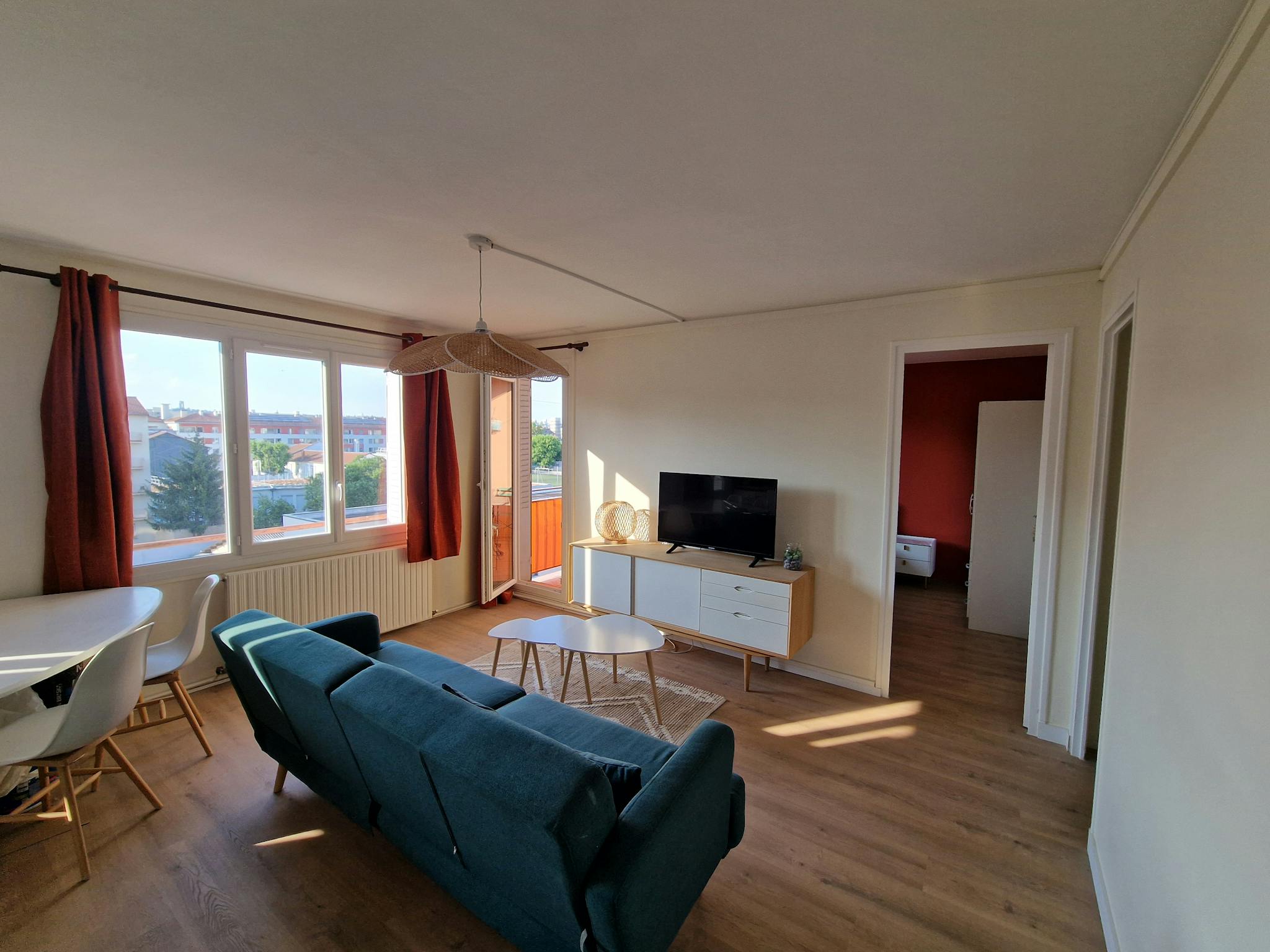 Rue René, Villeurbanne preview