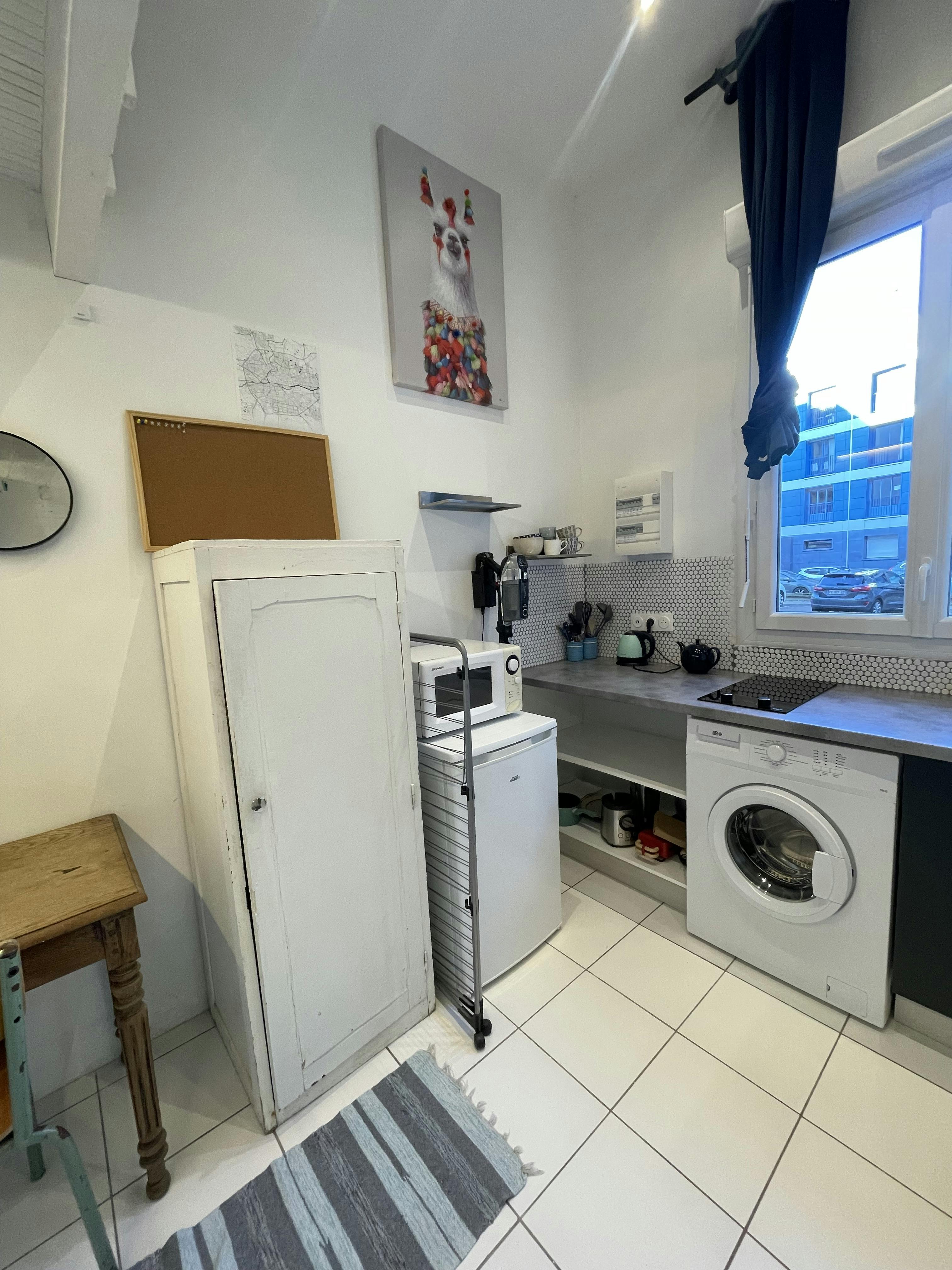 Studio for rent for €730 per month in Rennes, Rue Paul Bert