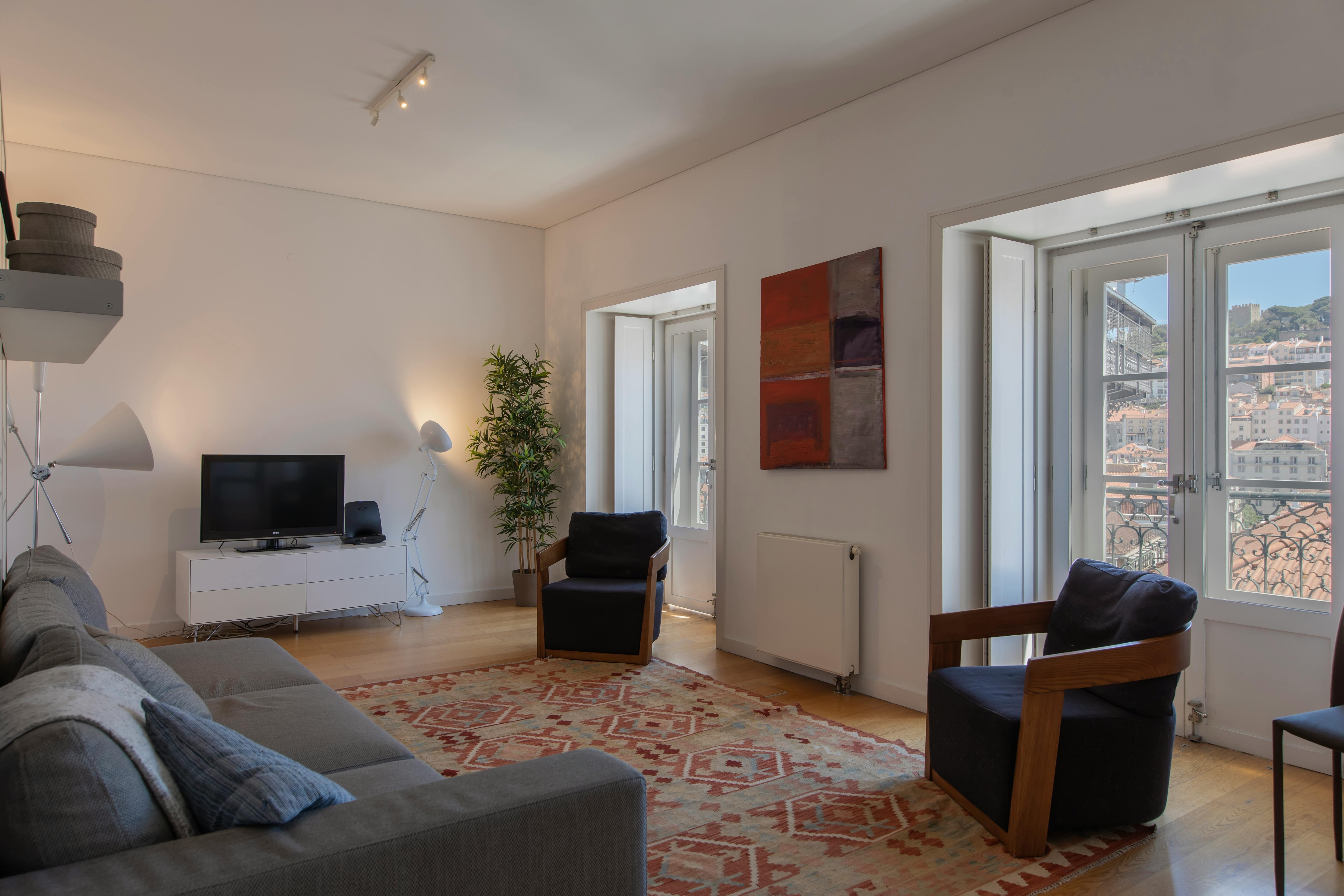 Apartment for rent for €3,000 per month in Lisbon, Rua do Carmo