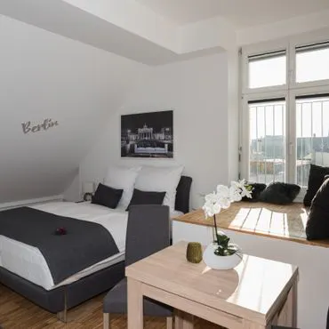 Apartment in Brunnenstraße, Berlin (1625968) room image 1