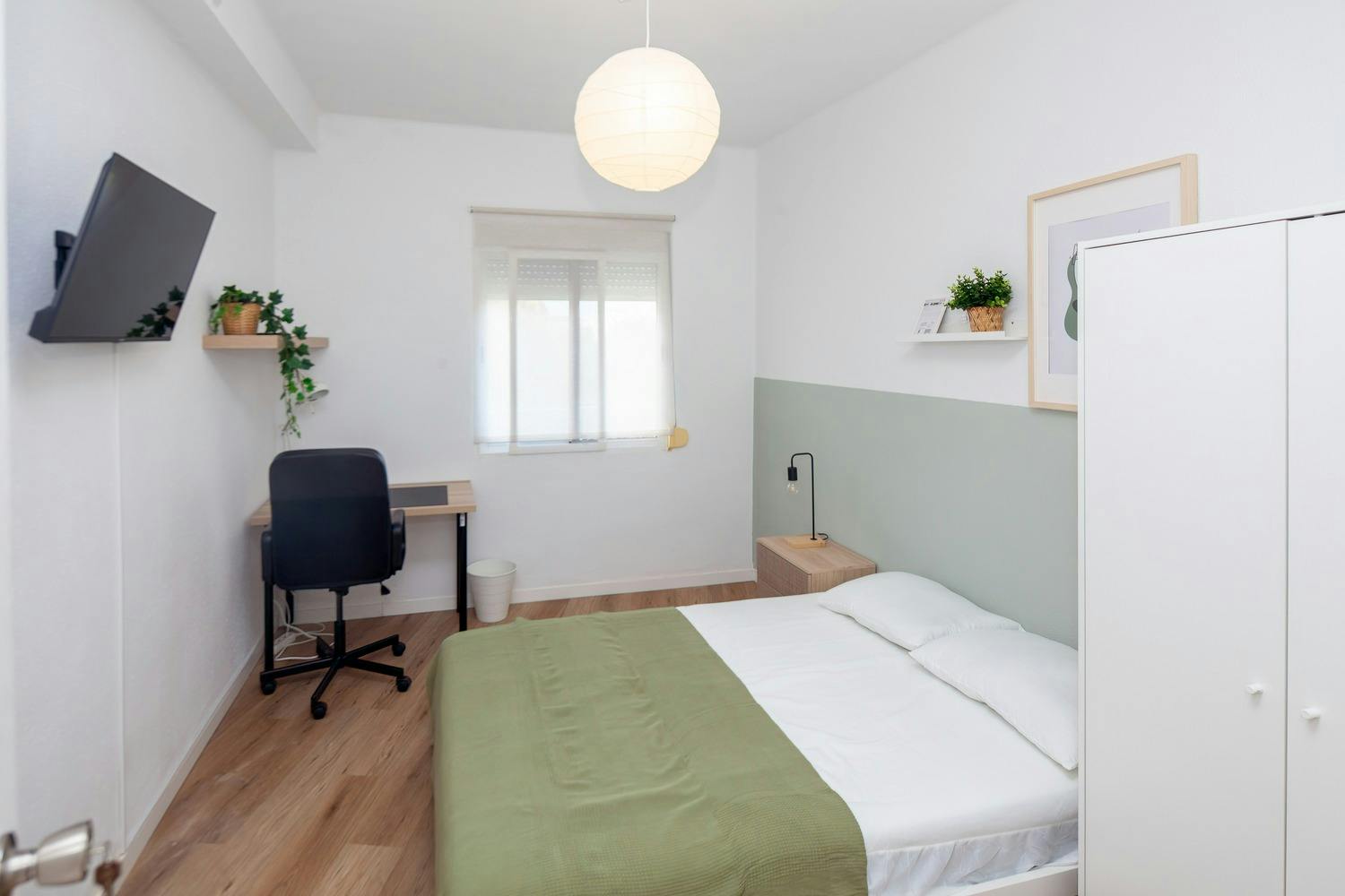 Carrer de Rodrigo de Pertegás, Valencia preview