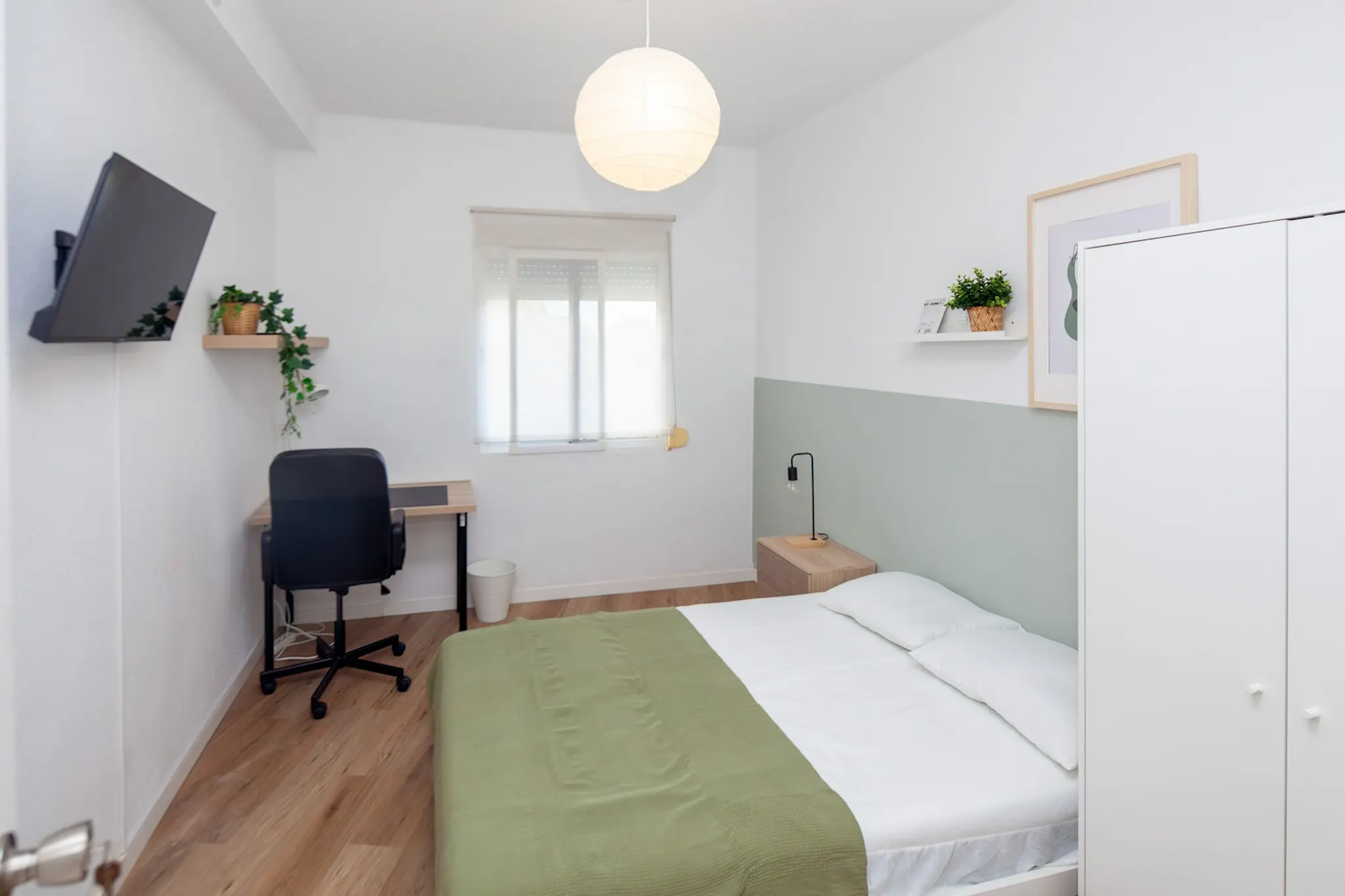 Carrer de Rodrigo de Pertegás, Valencia preview