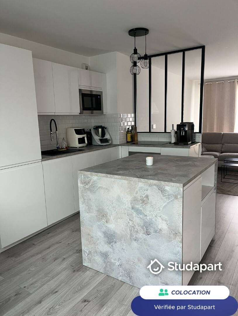 Private room for rent for €600 per month in Guyancourt, Route de Troux