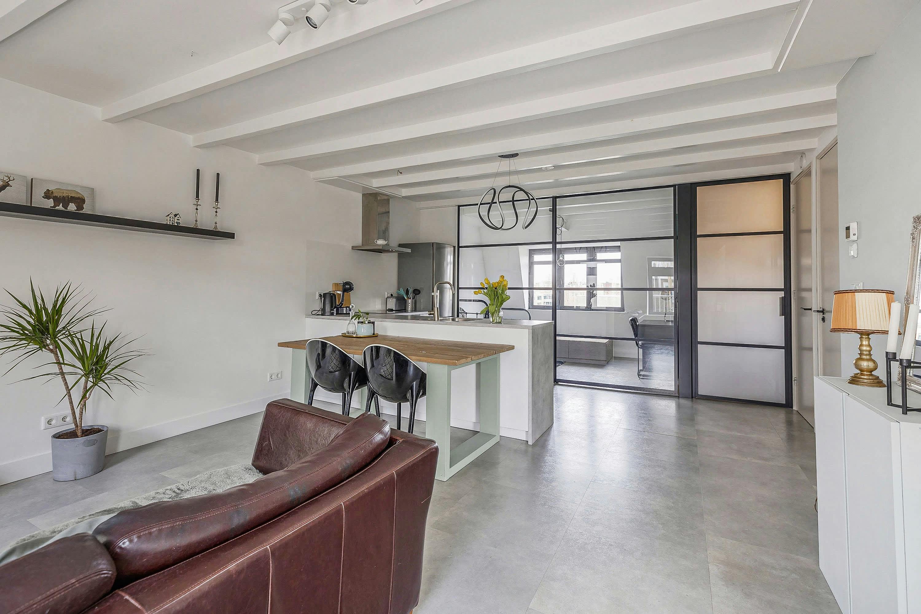 Appartamento in affitto a 4050 € al mese a Amsterdam, Bilderdijkkade
