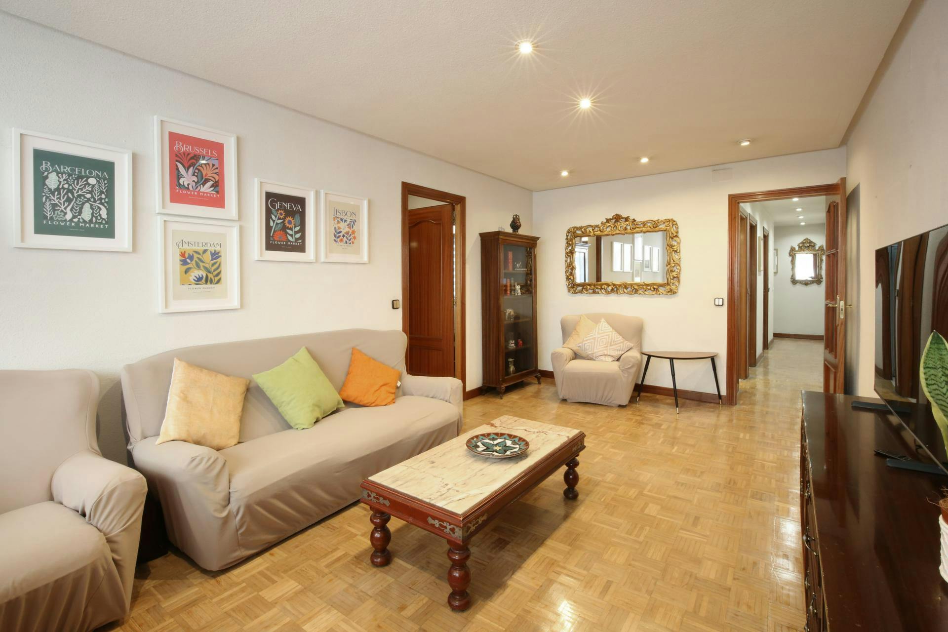 preview gallery tile