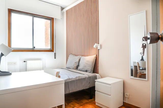 Private room in Calle de Santiago de Compostela, Madrid (1626223) room image 1