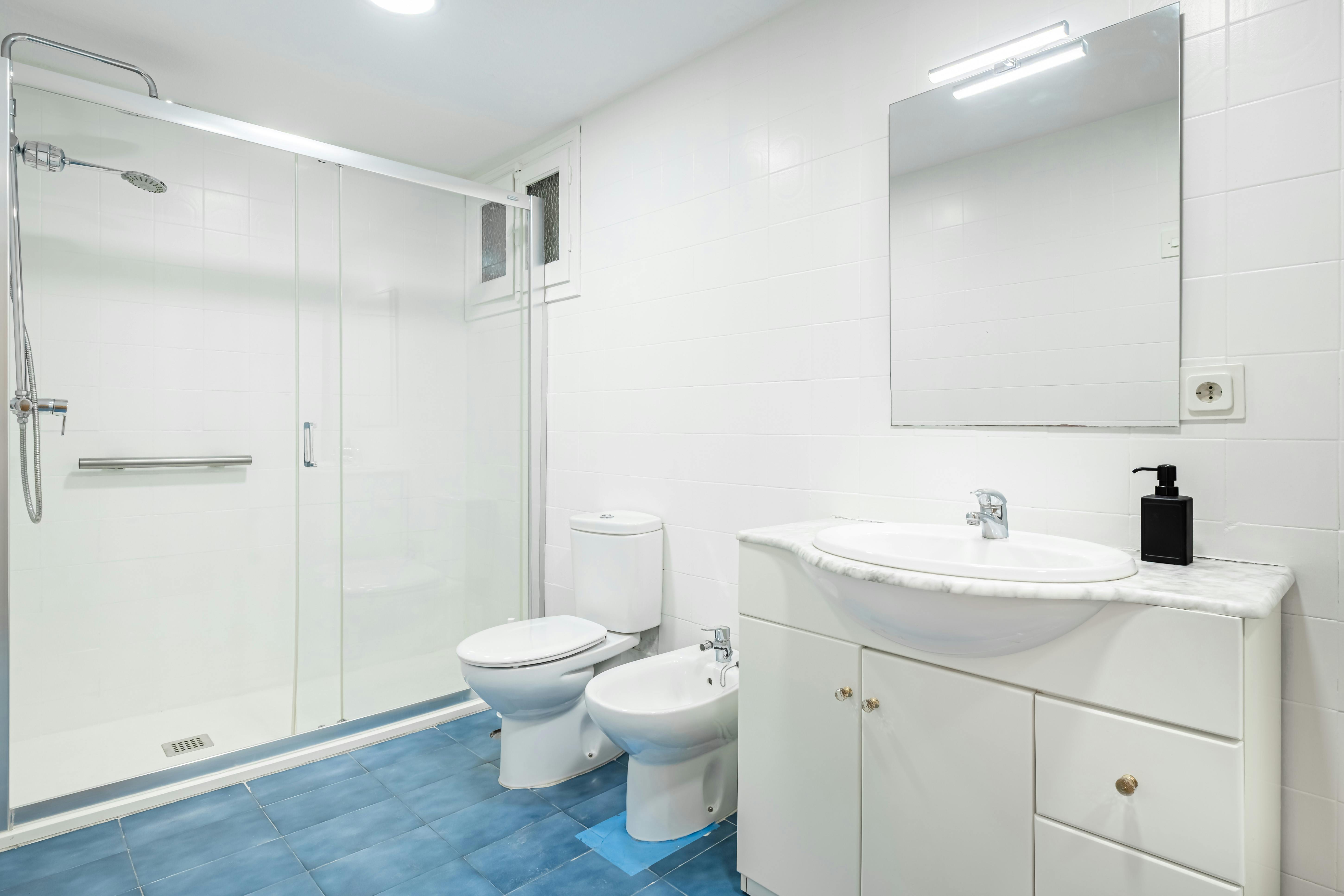 Single room Alicante, 1 bed, 9m² — photo 2