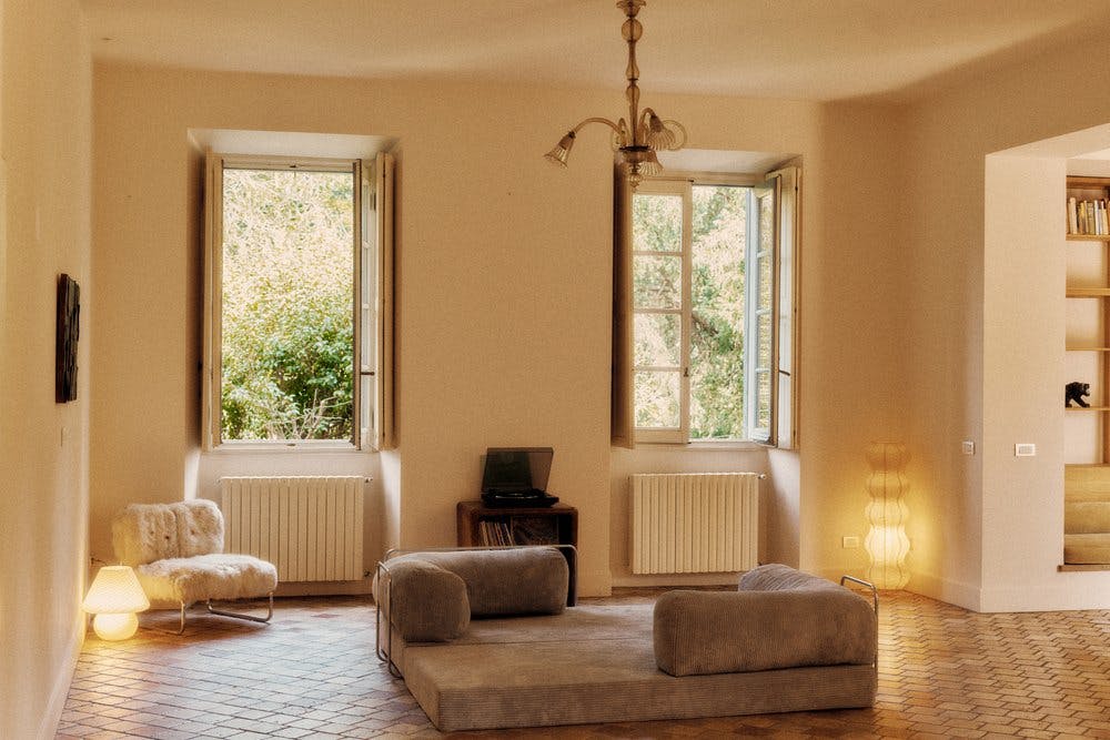 Clădire de închiriat pentru 8.000 EUR pe lună în Venegono Superiore, Via Como