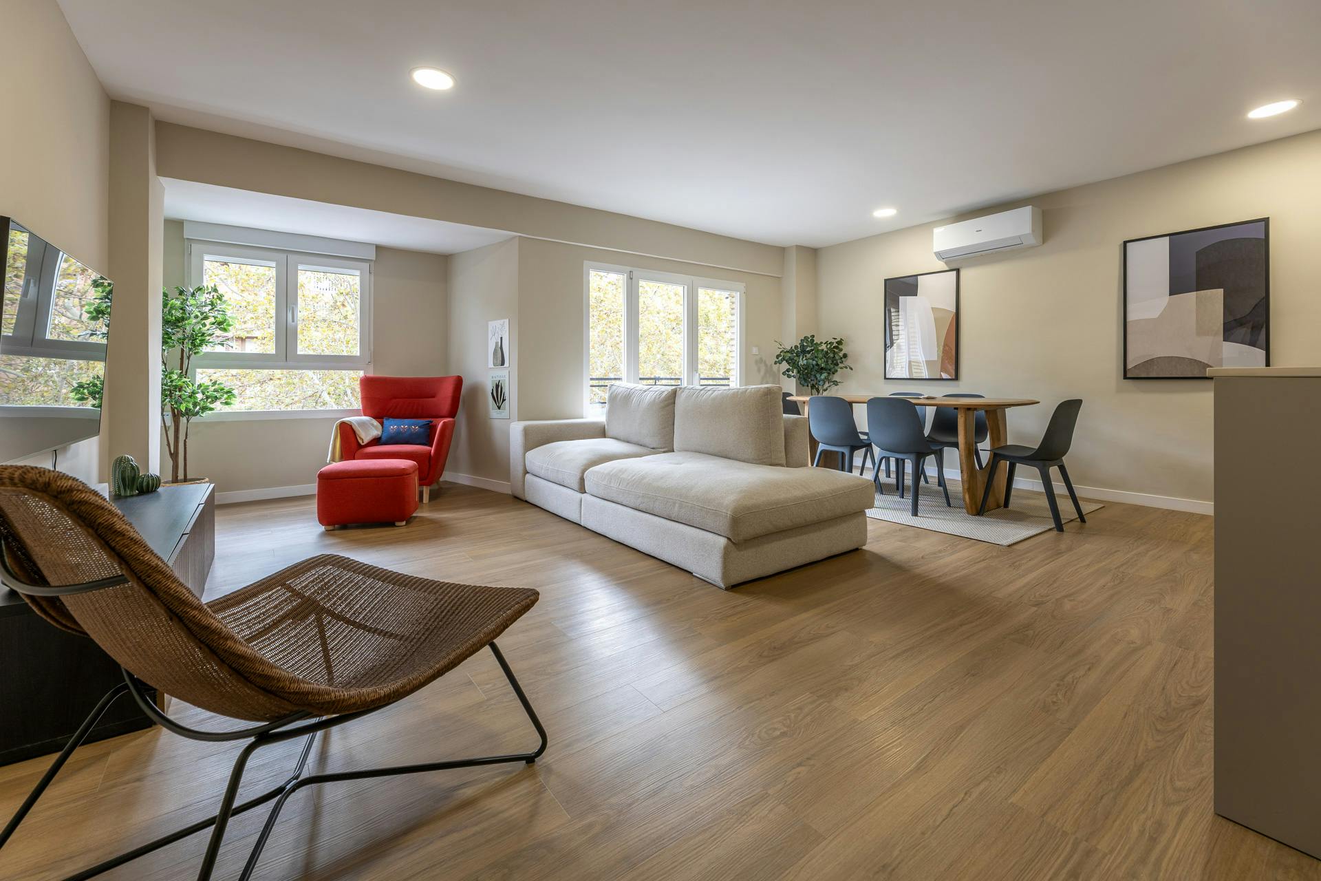 Carrer de Guillem d'Anglesola, Valencia Valencia