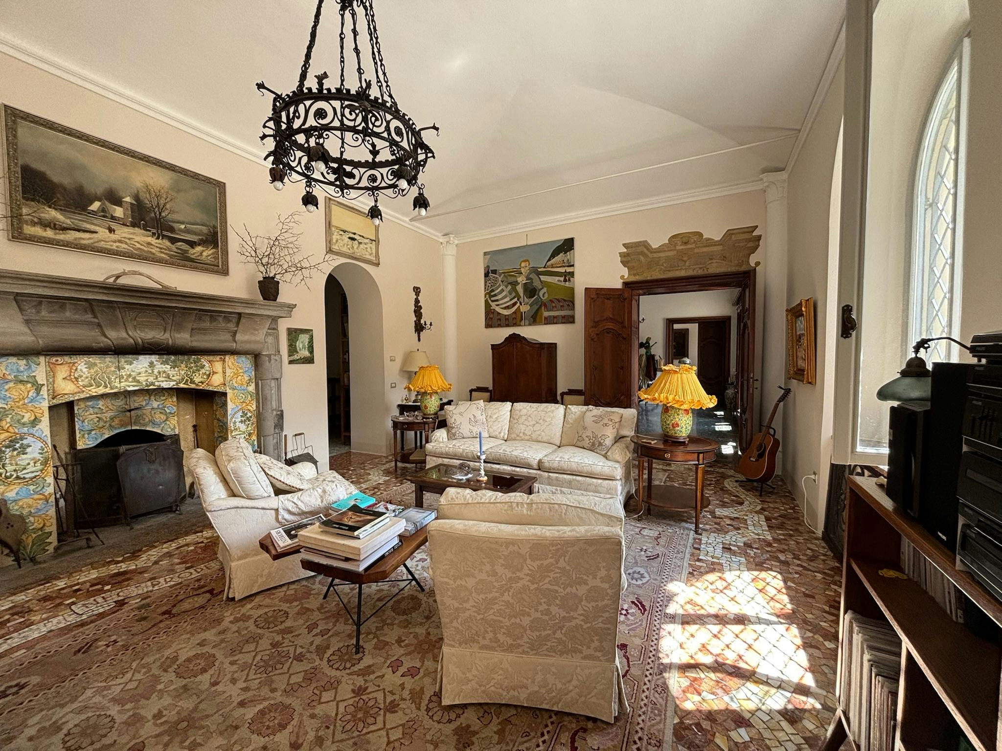 Apartment for rent for €7,500 per month in Venegono Superiore, Via Como