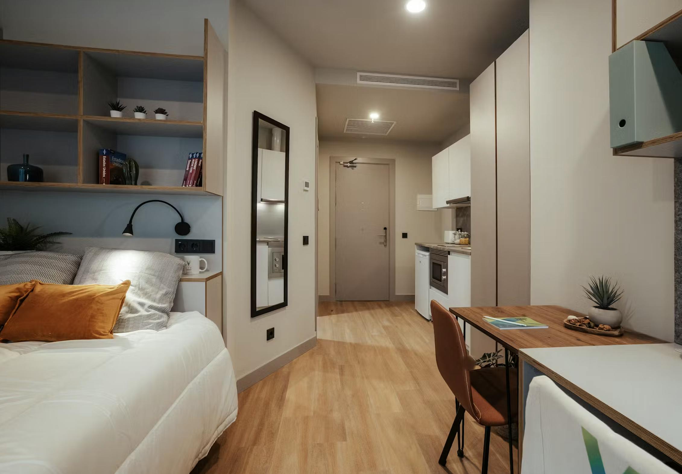 Studio for rent for €1,410 per month in Barcelona, Carrer de Puigcerdà