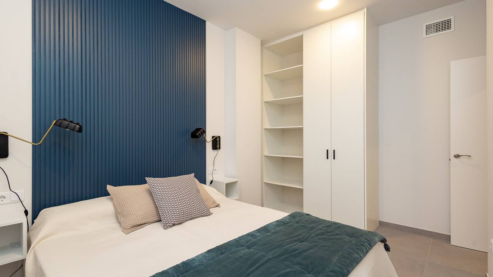 Apartment Valencia, 1 bed, 11m² — photo 5