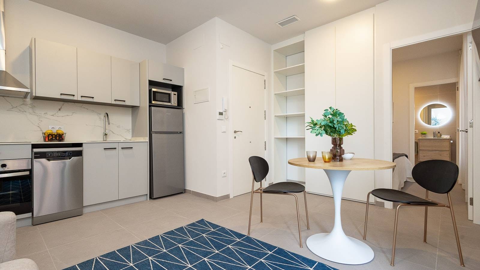 Apartment Valencia, 1 bed, 11m² — photo 4