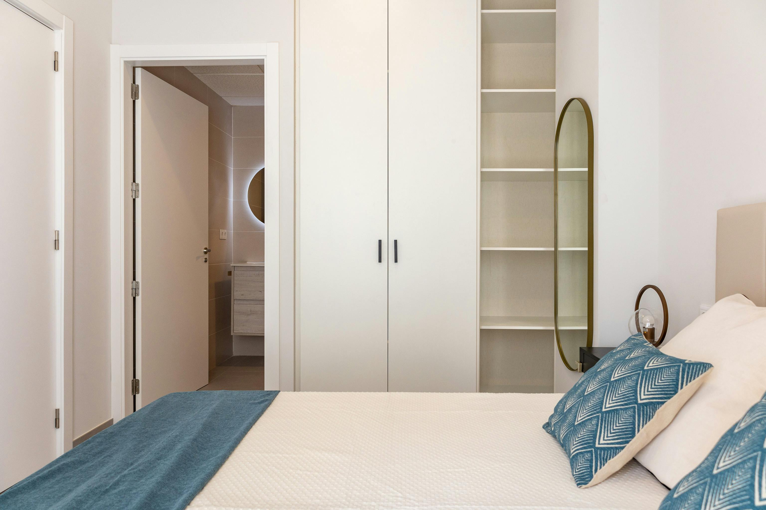 Single room Valencia, 1 bed, 16m² — photo 2