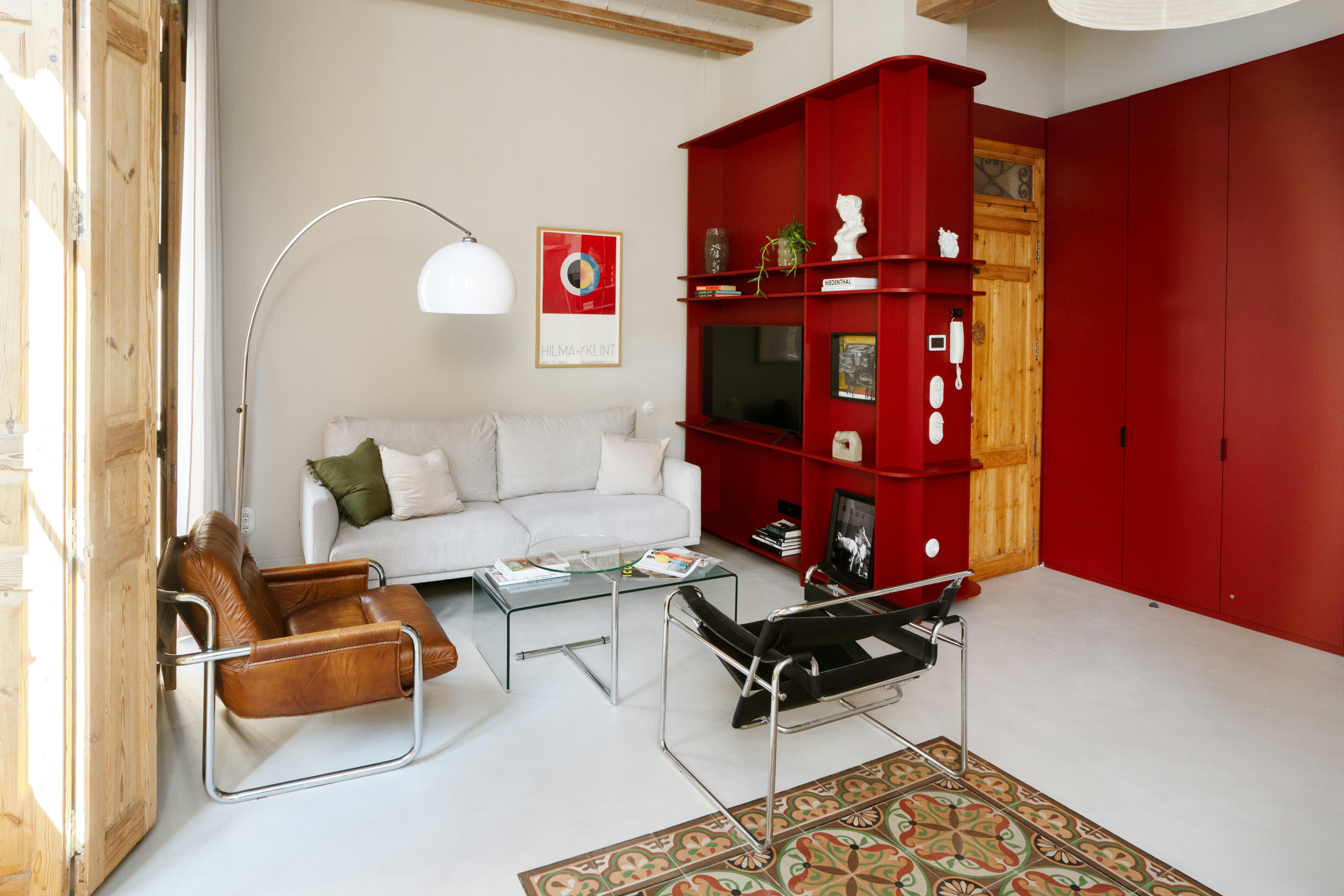 Apartment for rent for €4,000 per month in Valencia, Carrer de Cadis