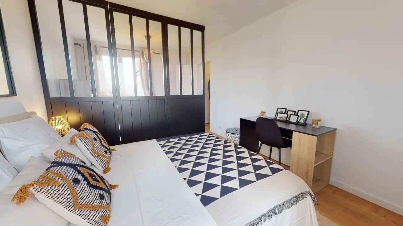 Private room in Rue Joachim du Bellay, Toulouse (1626444) room image 2