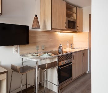Double room Madrid, 1 bed, 19m² — photo 5