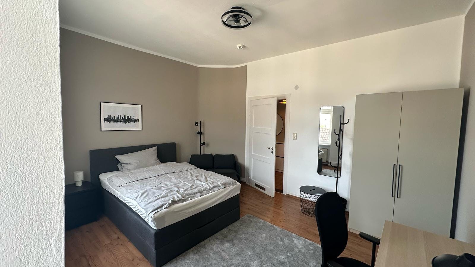 Single room Frankfurt Am Main, 1 bed, 19m² — photo 3