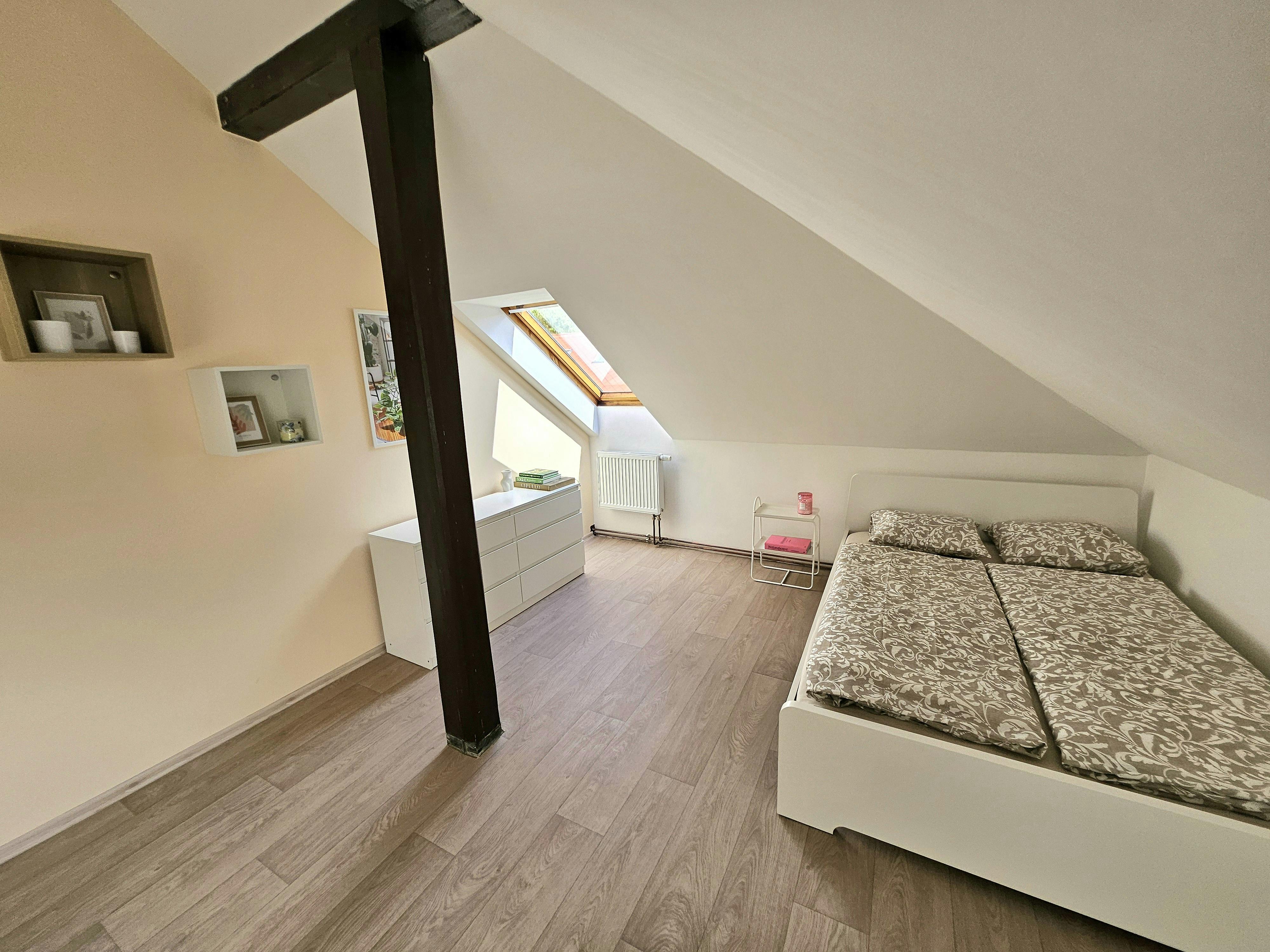 Single room Hlavní Město Praha, 1 bed, 20m² — photo 6
