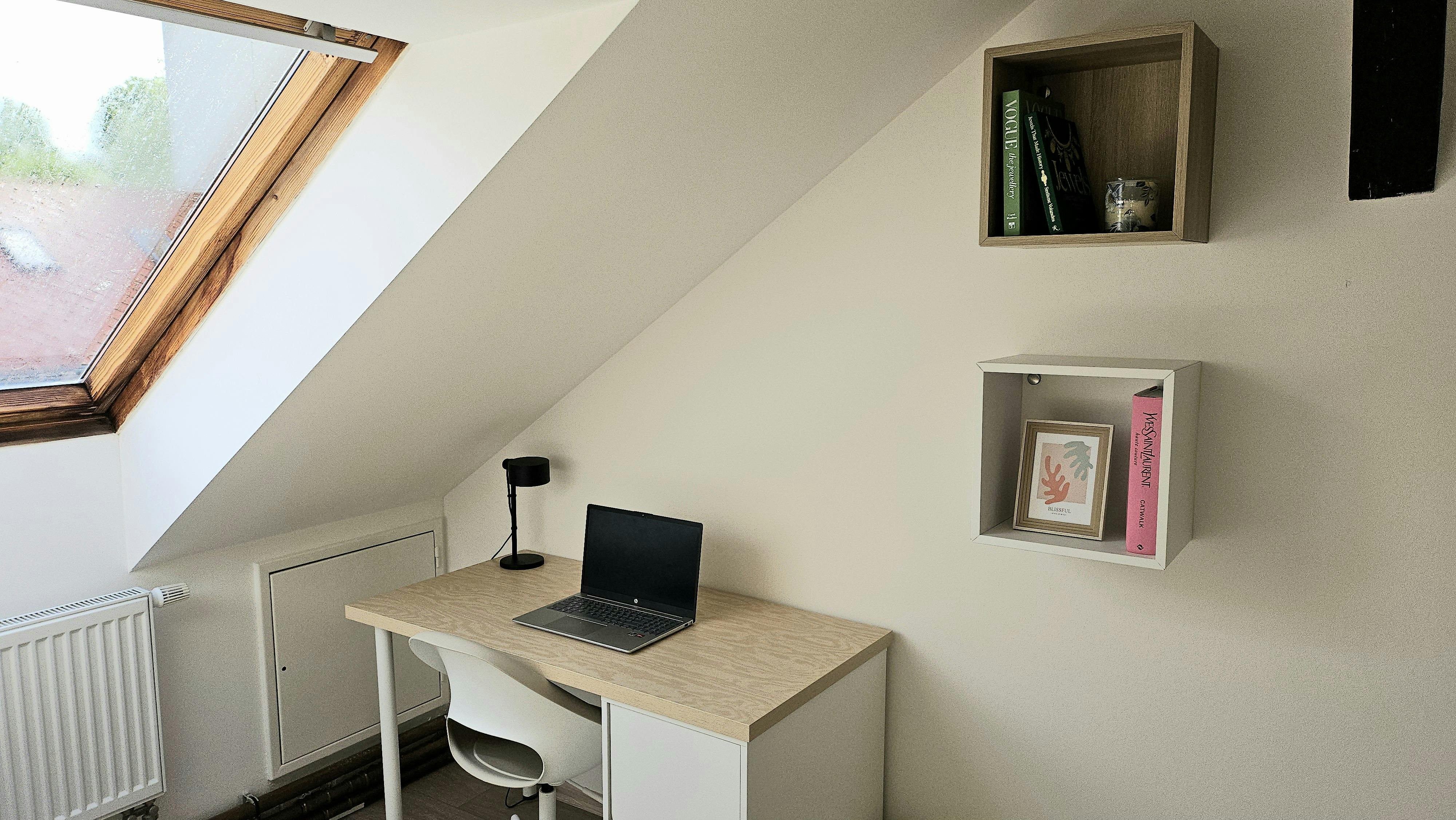 Single room Hlavní Město Praha, 1 bed, 14m² — photo 10