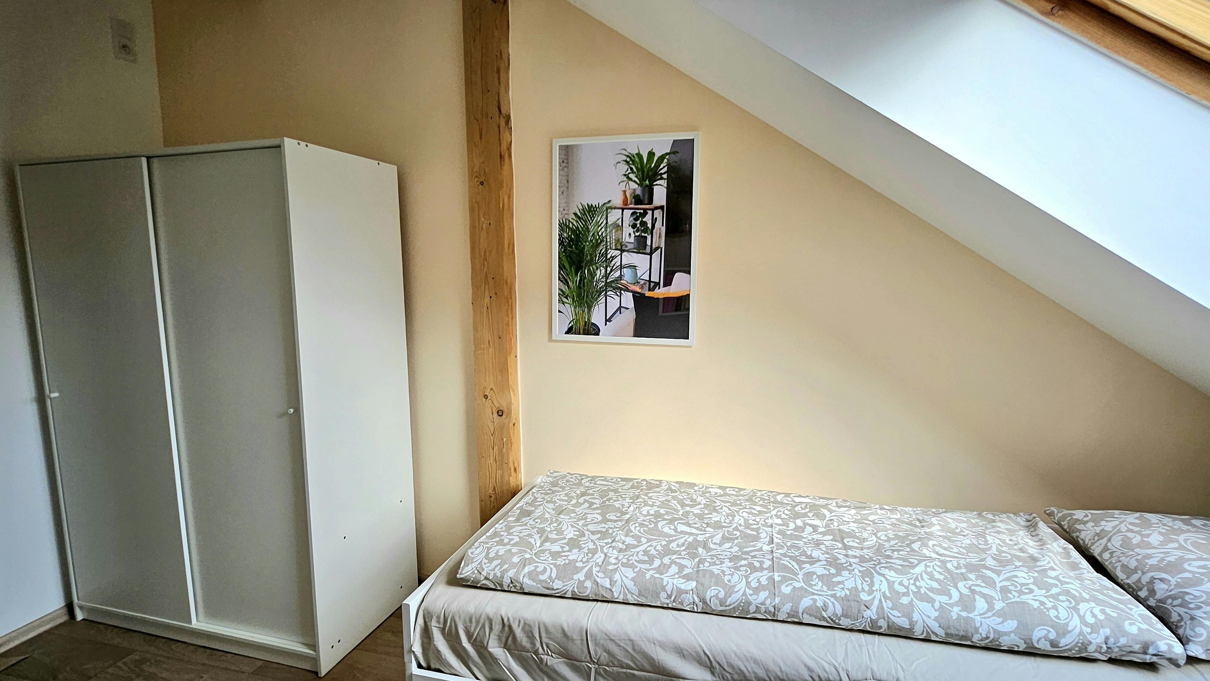 Single room Hlavní Město Praha, 1 bed, 14m² — photo 8