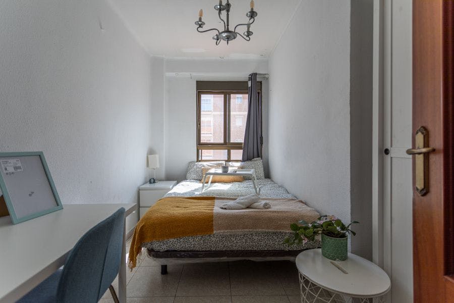 Carrer de les Illes Canàries, Valencia preview