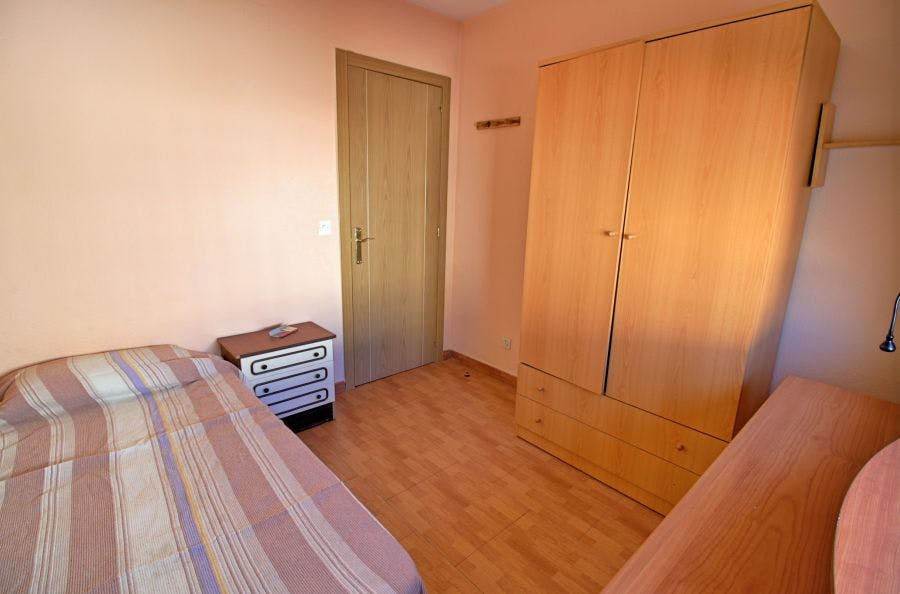 Carrer de Polo y Peyrolón, Valencia preview