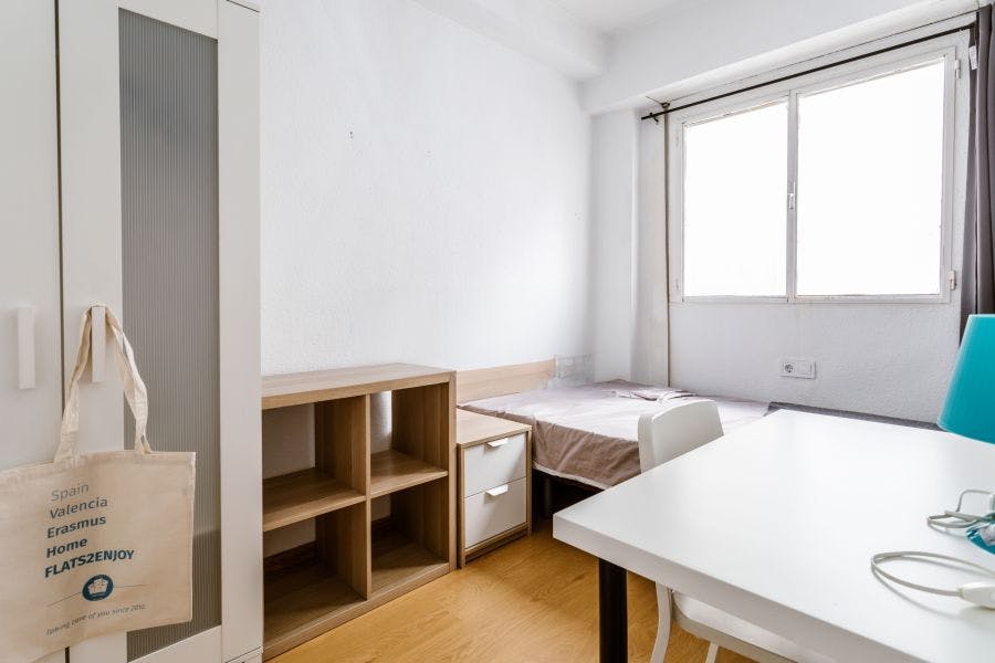 Carrer dels Sants Just i Pastor, Valencia preview