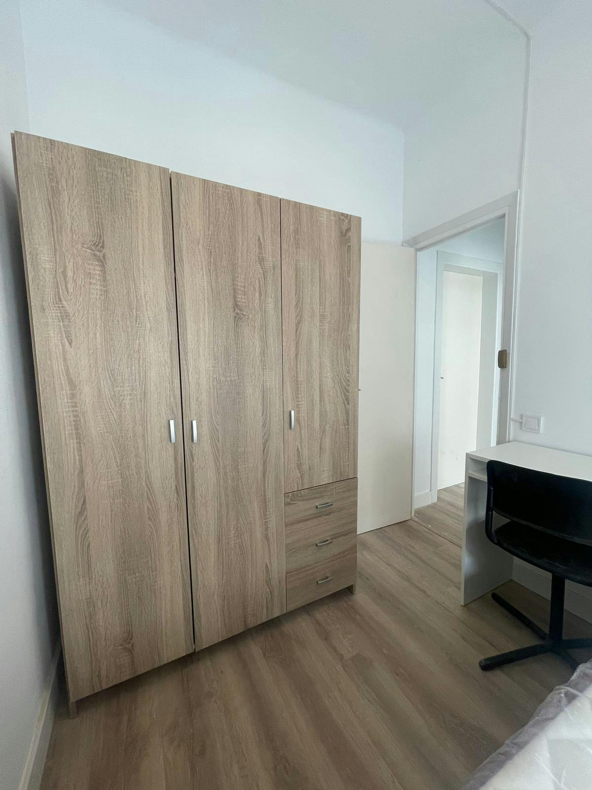 Single room Barcelona, 1 bed, 10m² — photo 15