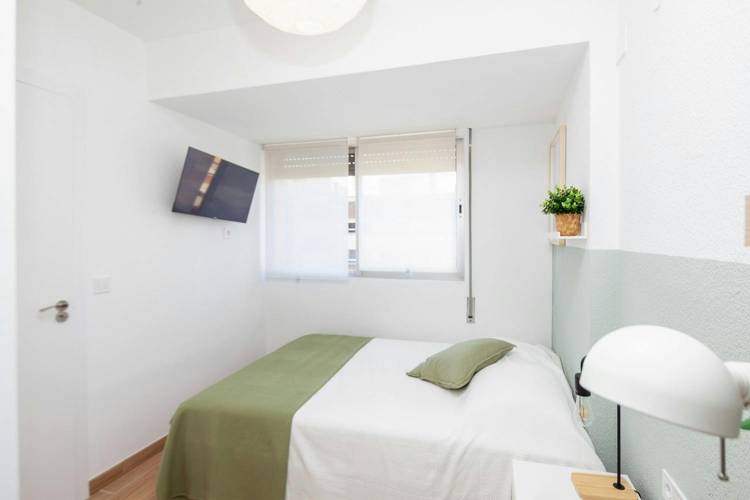 Carrer de la Pianista Empar Iturbi, Valencia preview