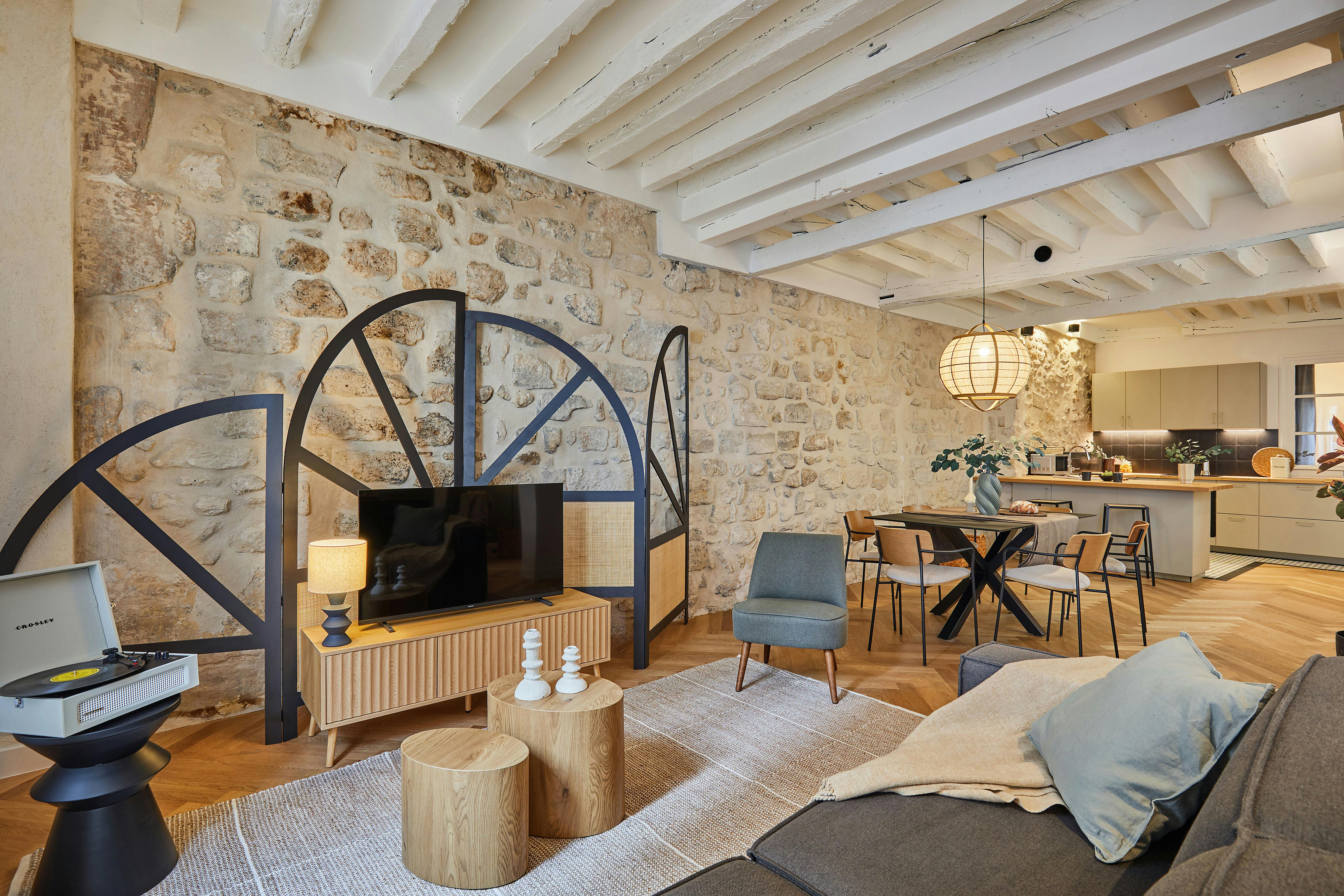 Apartment for rent for €9,253 per month in Paris, Rue des Prouvaires