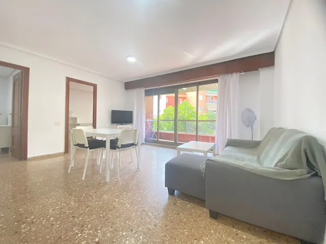4-Bedroom Apartment in Avinguda de la Constitució, Valencia (1626721) room image 1