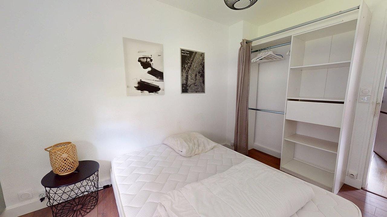Single room Saint-Sébastien-Sur-Loire, 1 bed, 9m² — photo 2