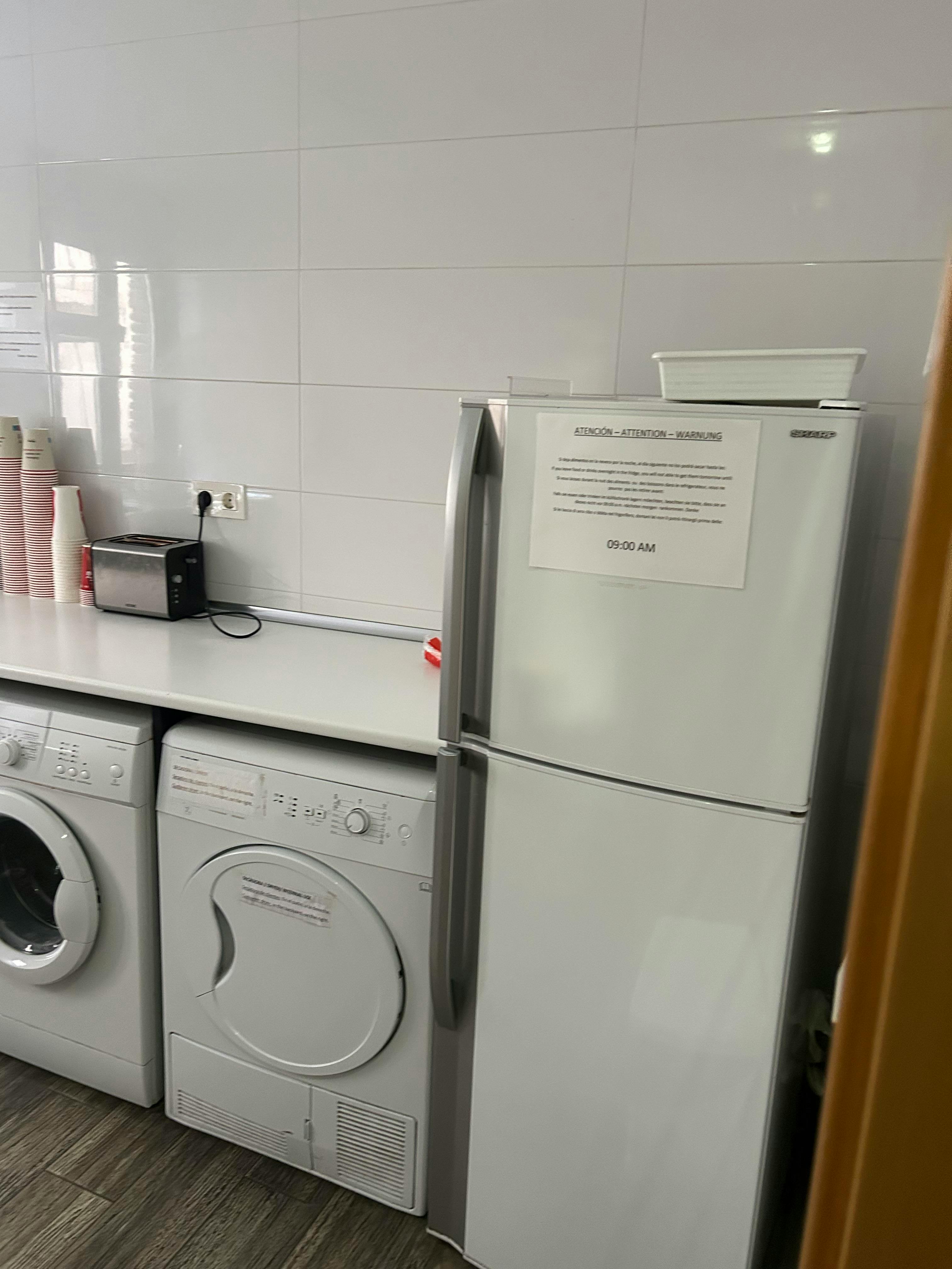 Single room León, 1 bed, 12m² — photo 10