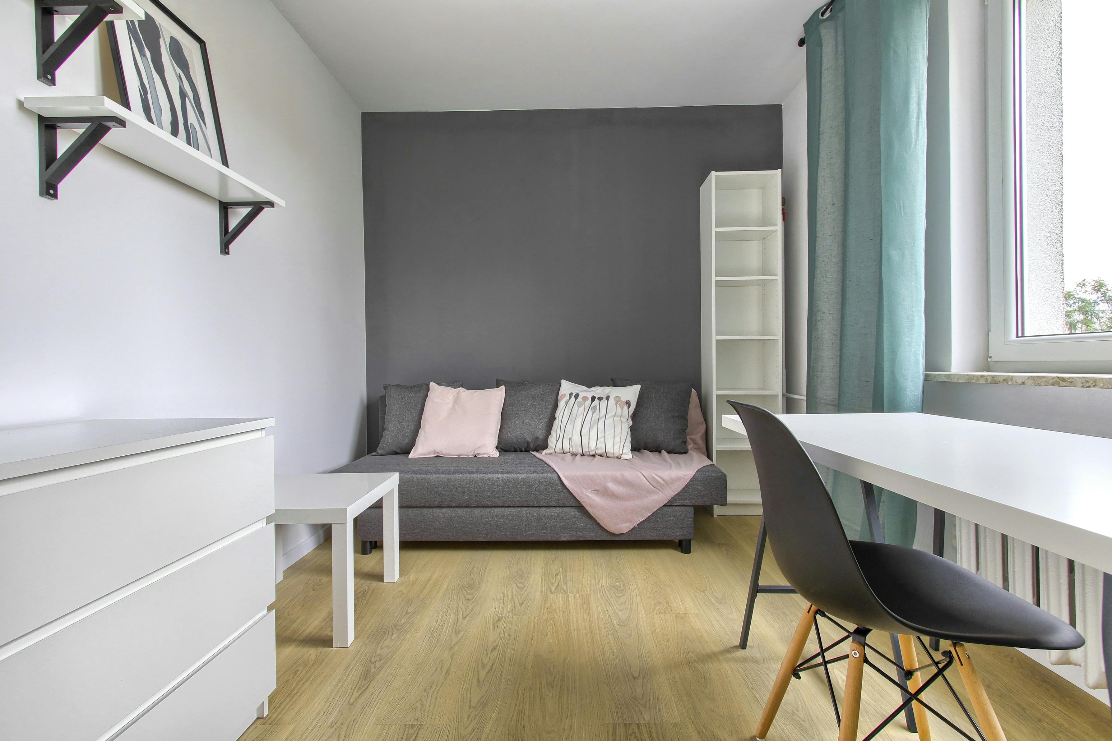 Private room for rent for PLN 2,100 per month in Warsaw, Stanisława Mikołajczyka