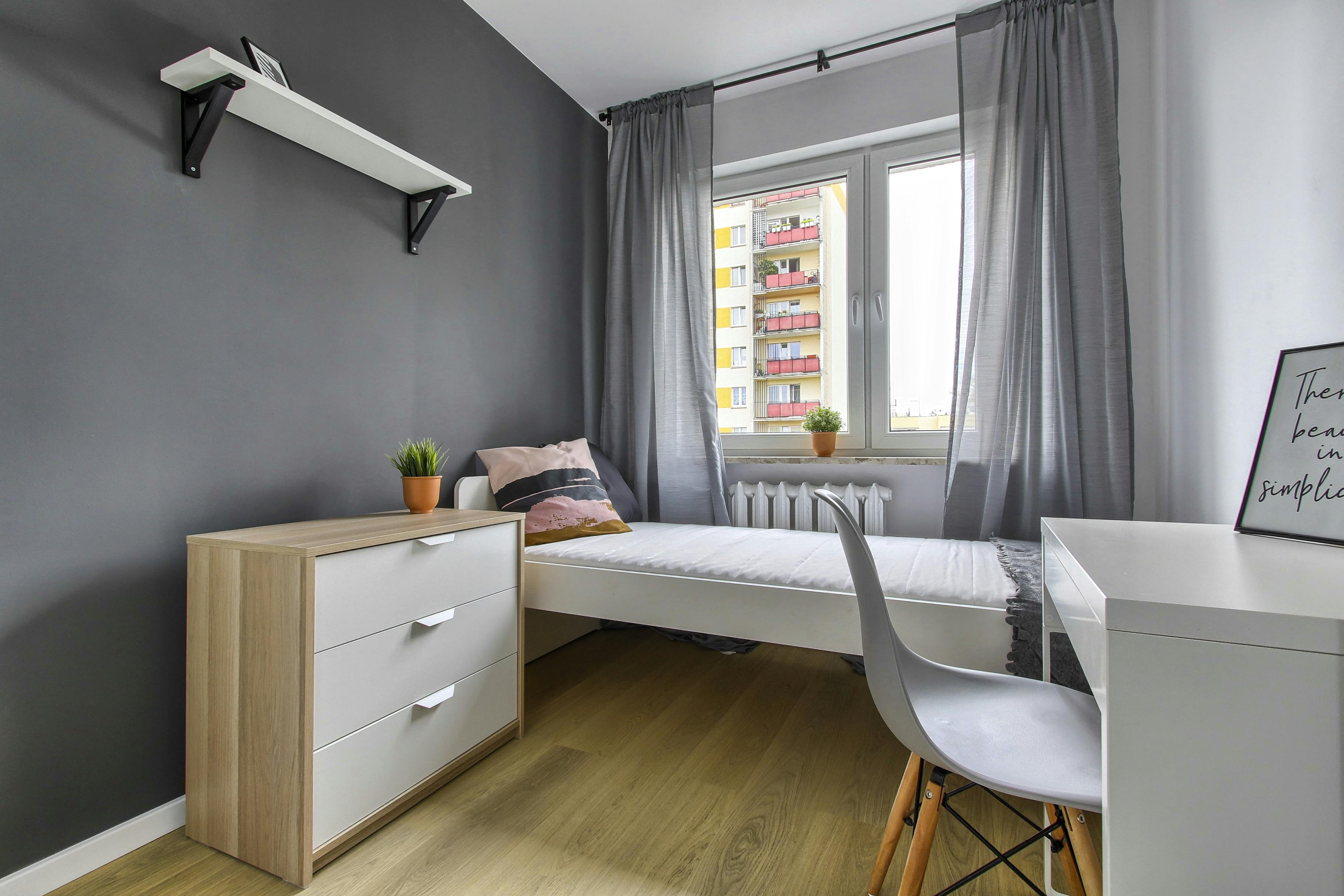 Private room for rent for PLN 1,900 per month in Warsaw, Stanisława Mikołajczyka