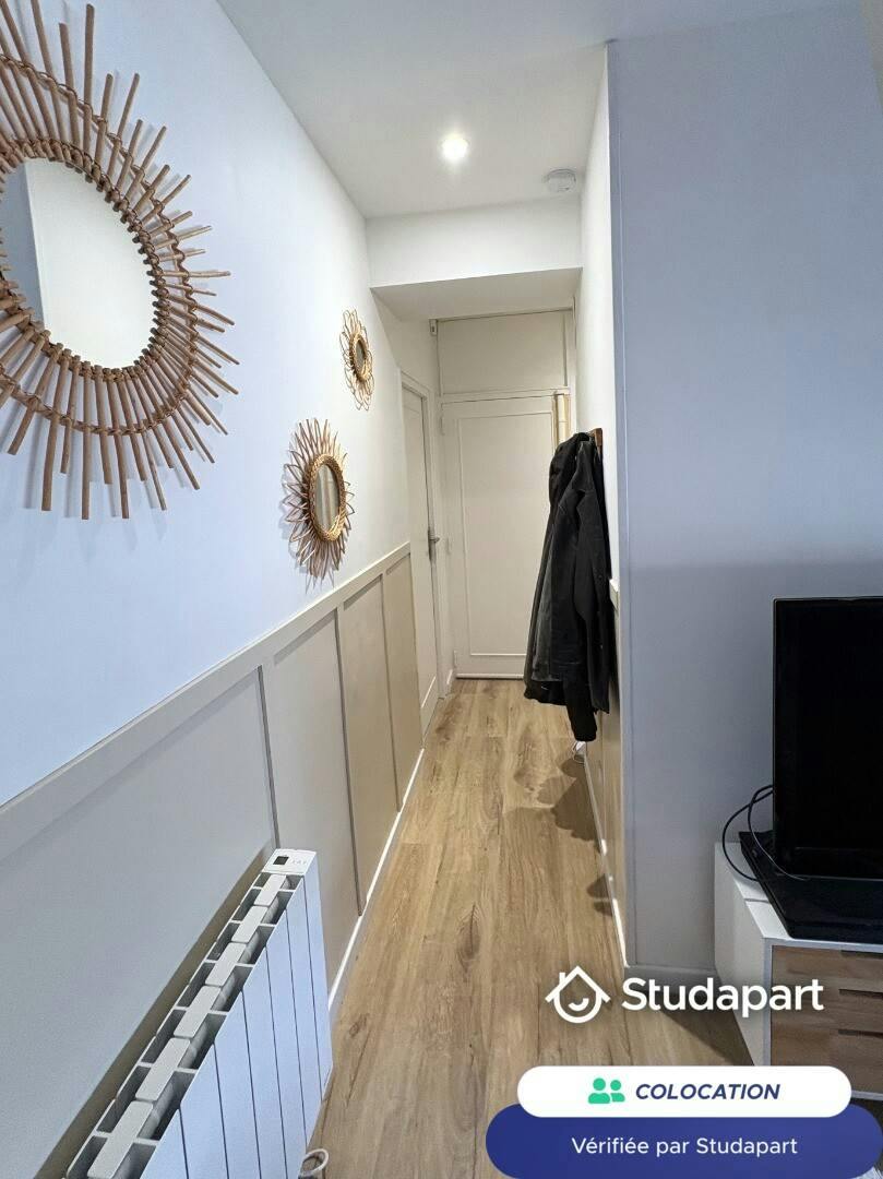 Private room for rent on Rue de Nuits, Bordeaux