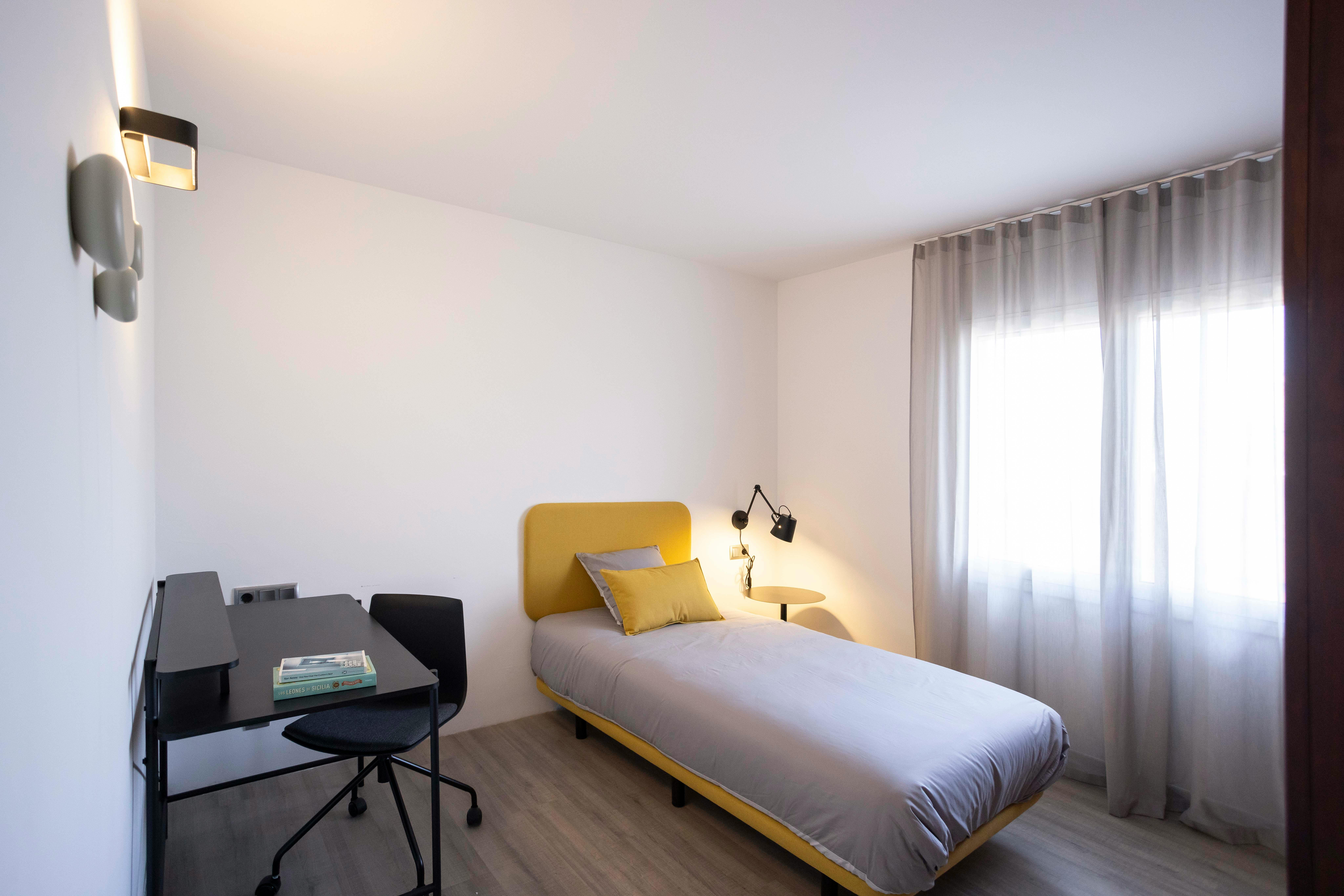 Single room Sant Cugat Del Vallès, 1 bed, 12m² — photo 1