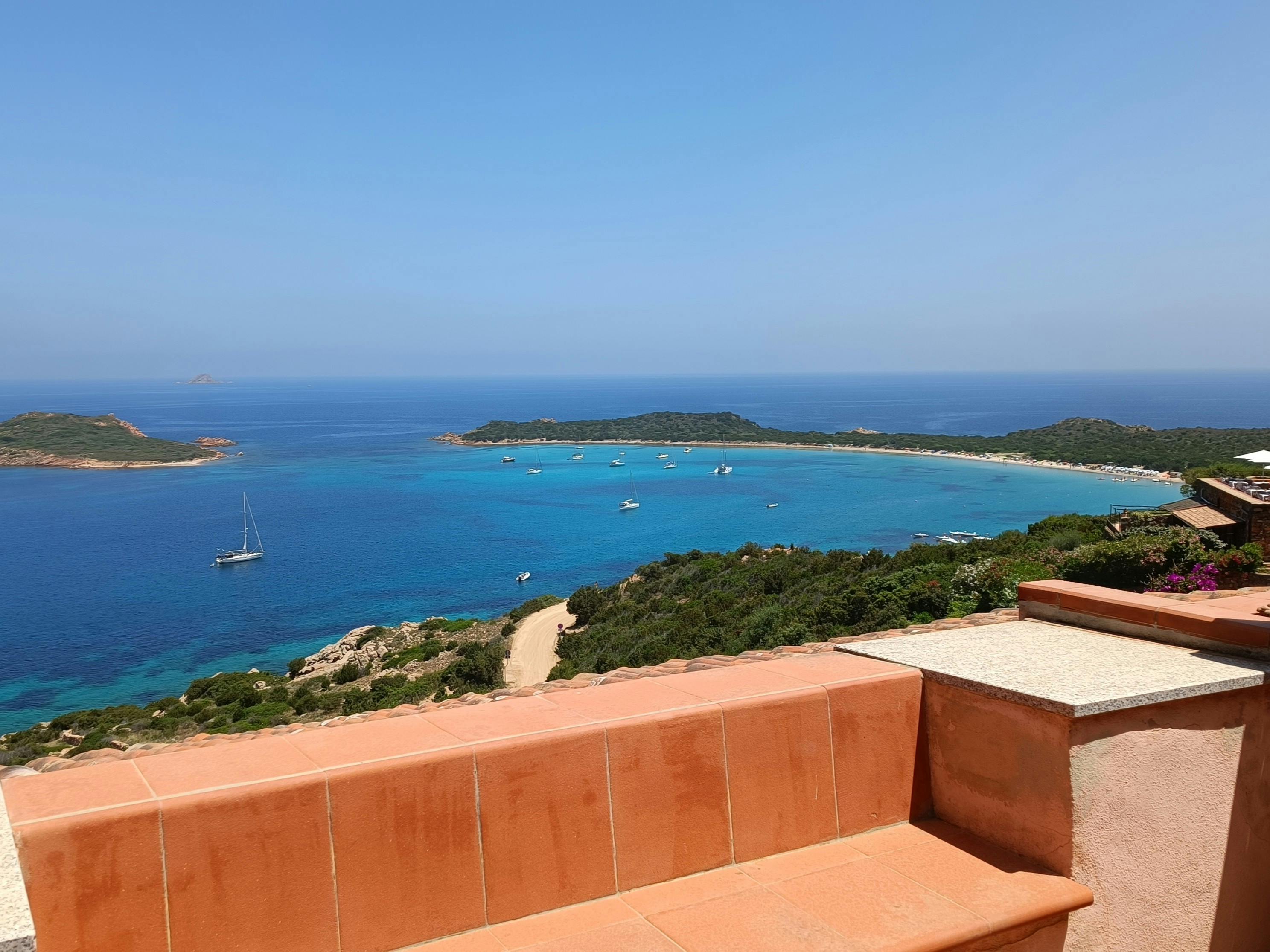 Квартира за оренду для 4 838 EUR на місяць у Capo Coda Cavallo, Villaggio Est