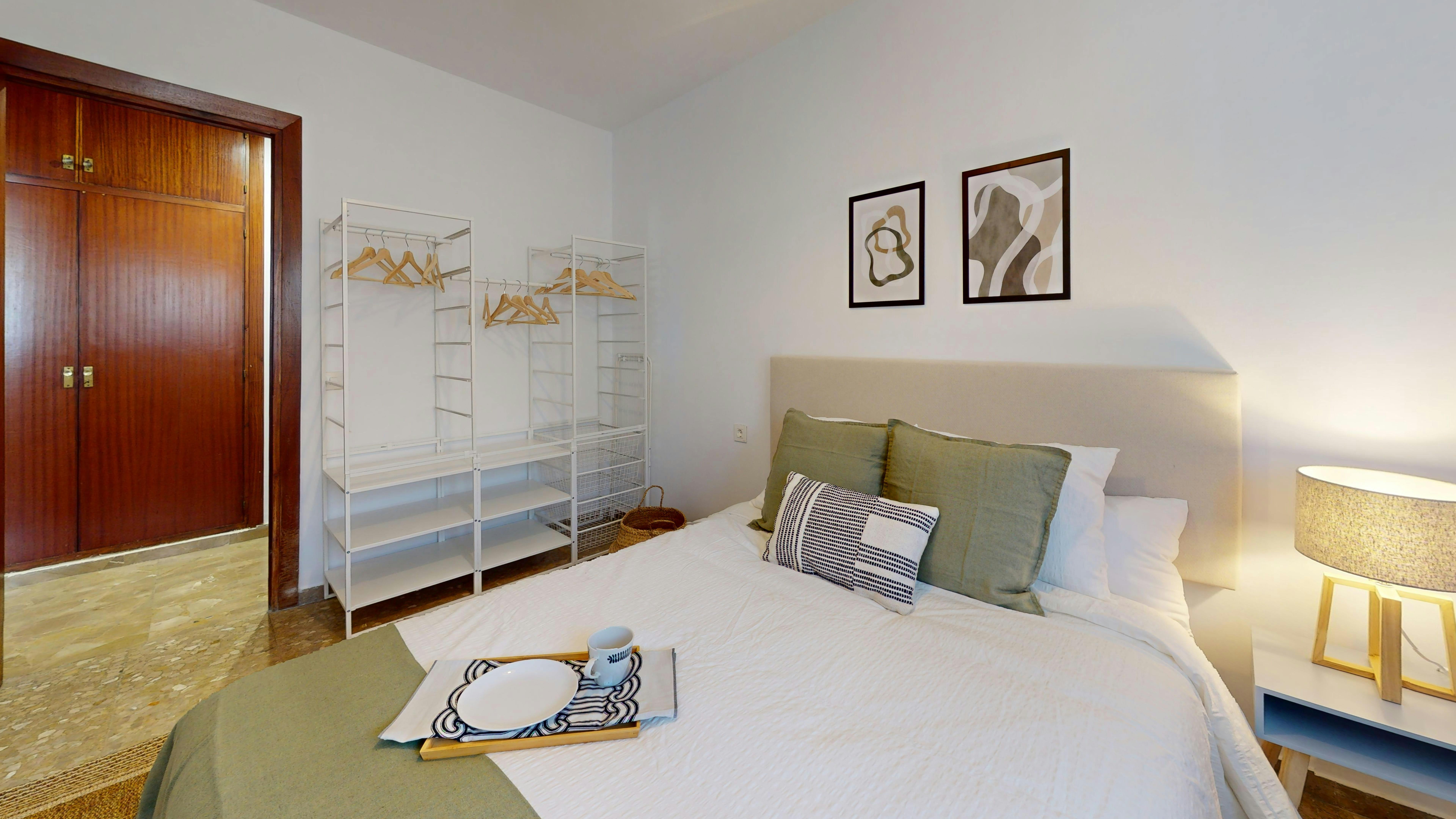 Calle Fernández Fermina, Málaga preview