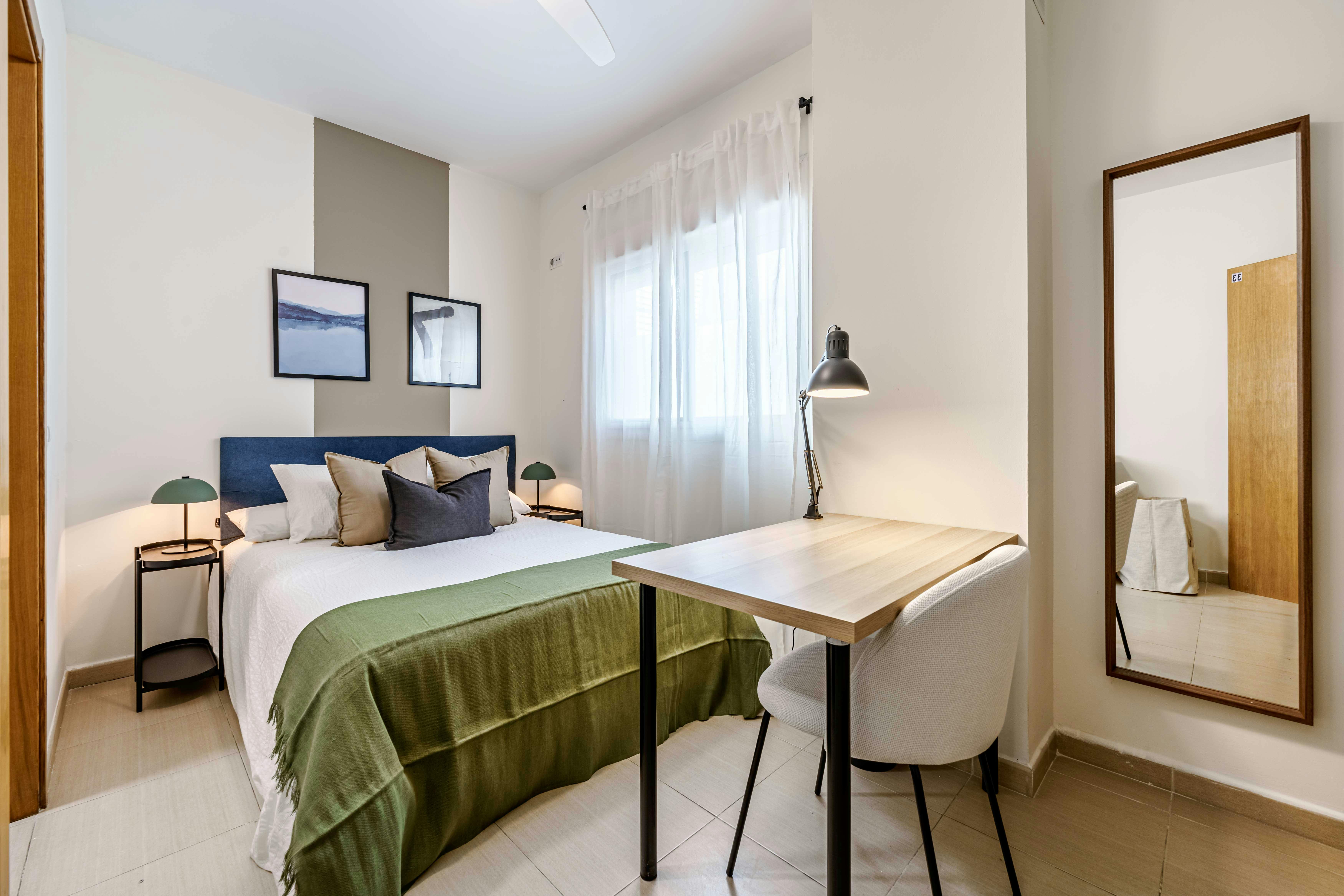 Calle Álamos, Málaga preview