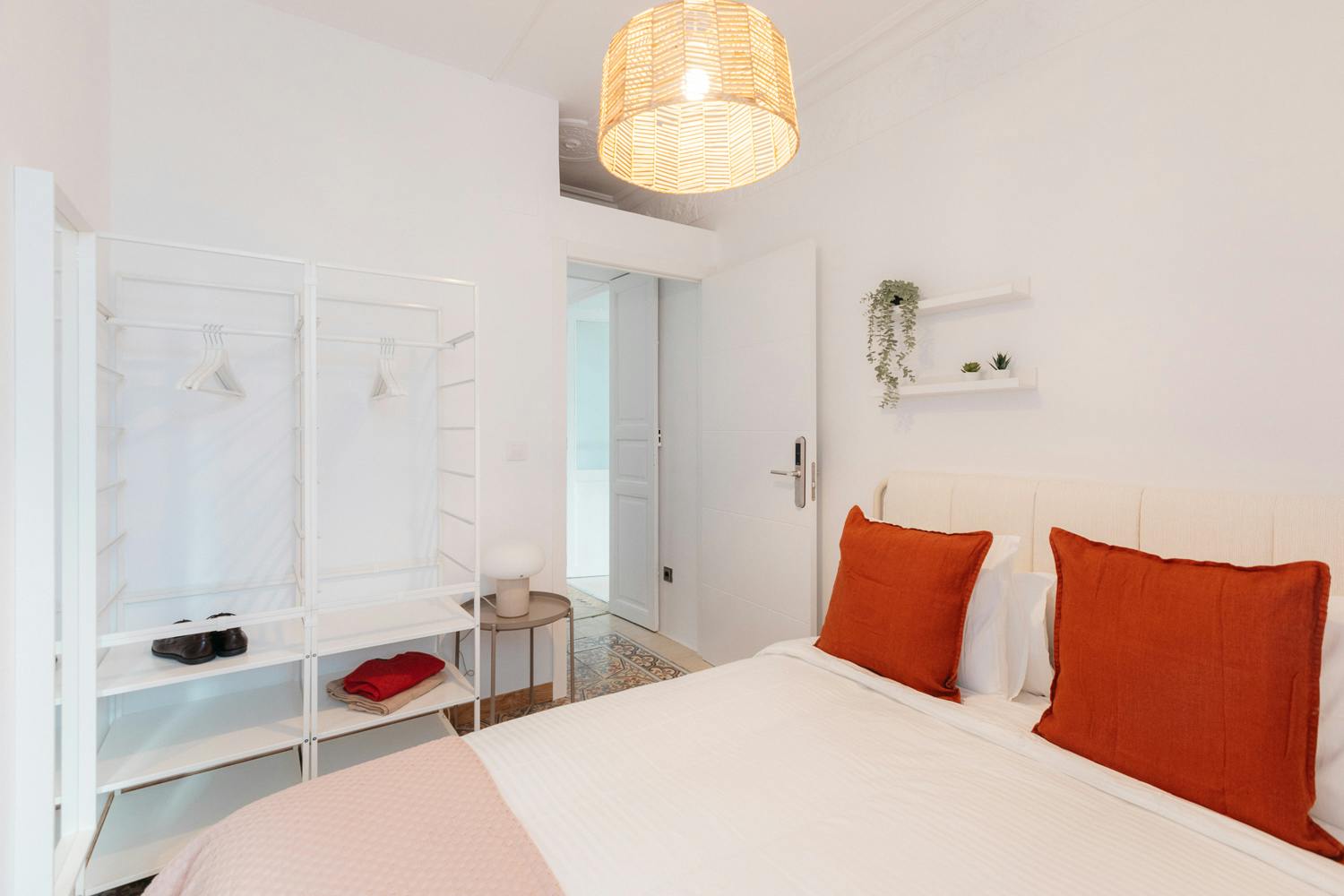 Single room Valencia, 1 bed, 11m² — photo 15