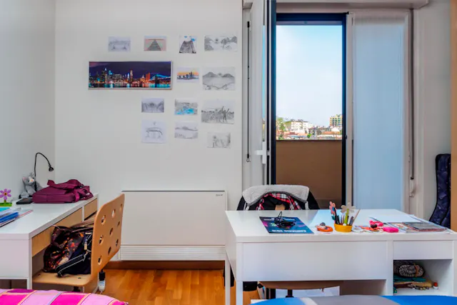 Shared room in Viale dell'Innovazione, Milan (1627338) room image 2