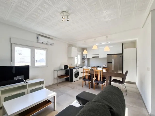 5-Bedroom Apartment in Carrer de Ramiro de Maeztu, Valencia (1627365) room image 1